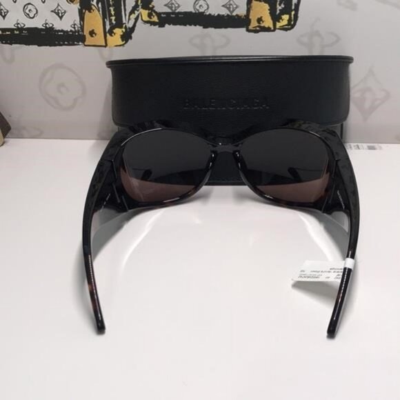 Stylish Tortoiseshell Sunglasses BB0154s 002 - Picture 7 of 11